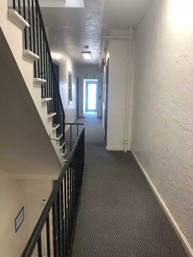 Third Avenue Apartments photo 4
