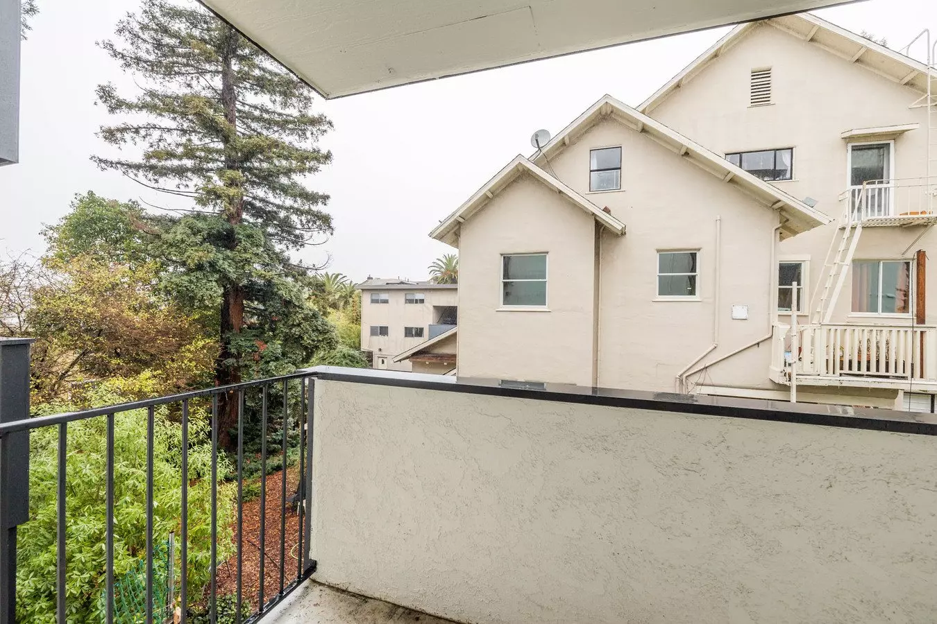 169 SANTA ROSA AVENUE Apartments photo 4