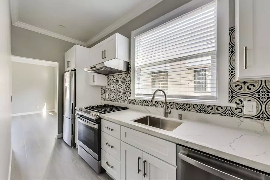 1705 Martin Luther King Jr Way, Oakland, CA 94612 photo 3