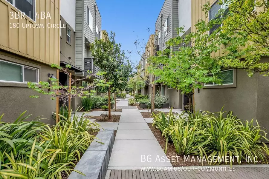 180 Uptown Circle, Oakland, CA 94607 photo 4