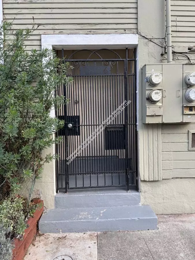 988 18th St Oakland, CA 94607 photo 3