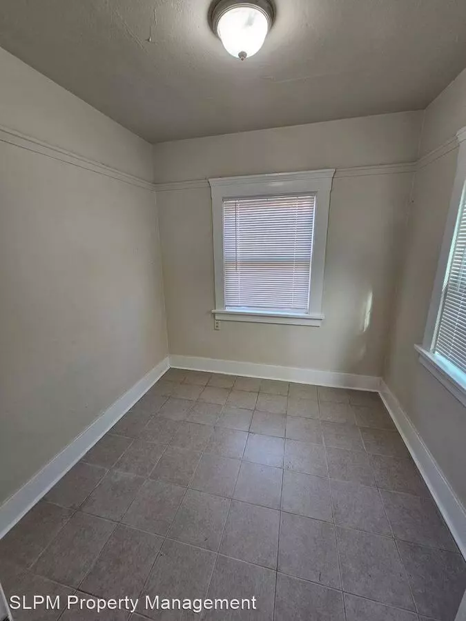 1931-1933 Courtland Avenue, Oakland, CA 94601 photo 4