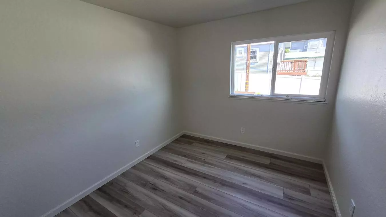 2235 Inyo Ave photo 5