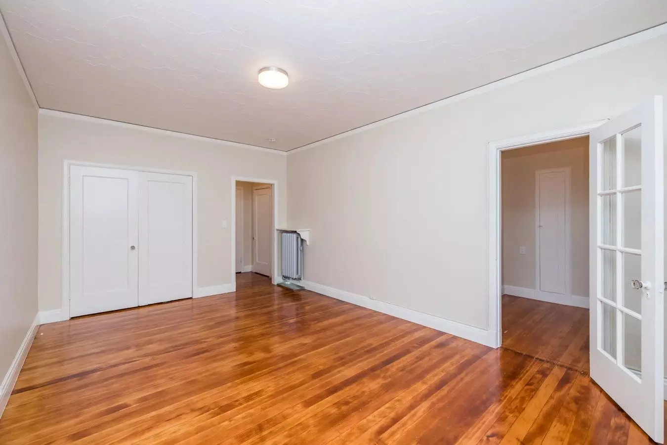 226 ATHOL Apartments photo 5