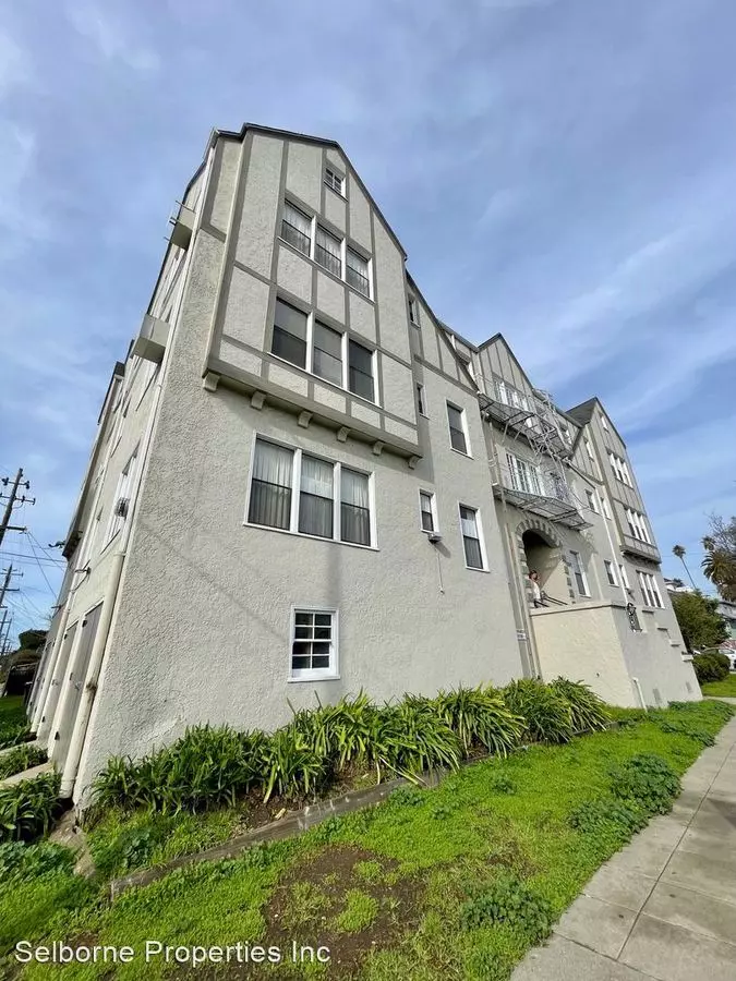 2317 Fruitvale Avenue, Oakland, CA 94601 photo 2