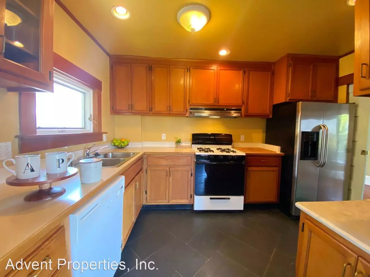 2651 Grande Vista Ave photo 2
