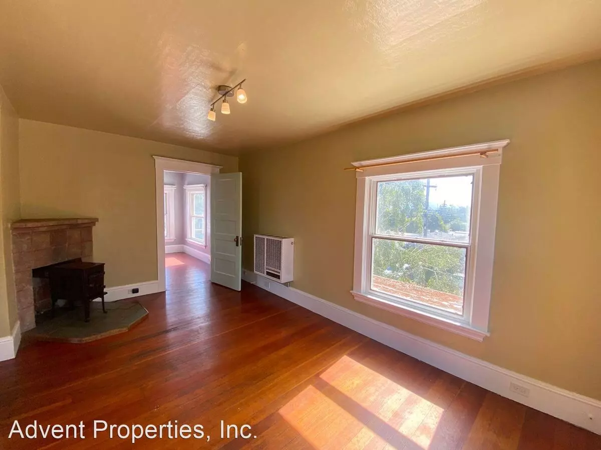 2651 Grande Vista Ave photo 4