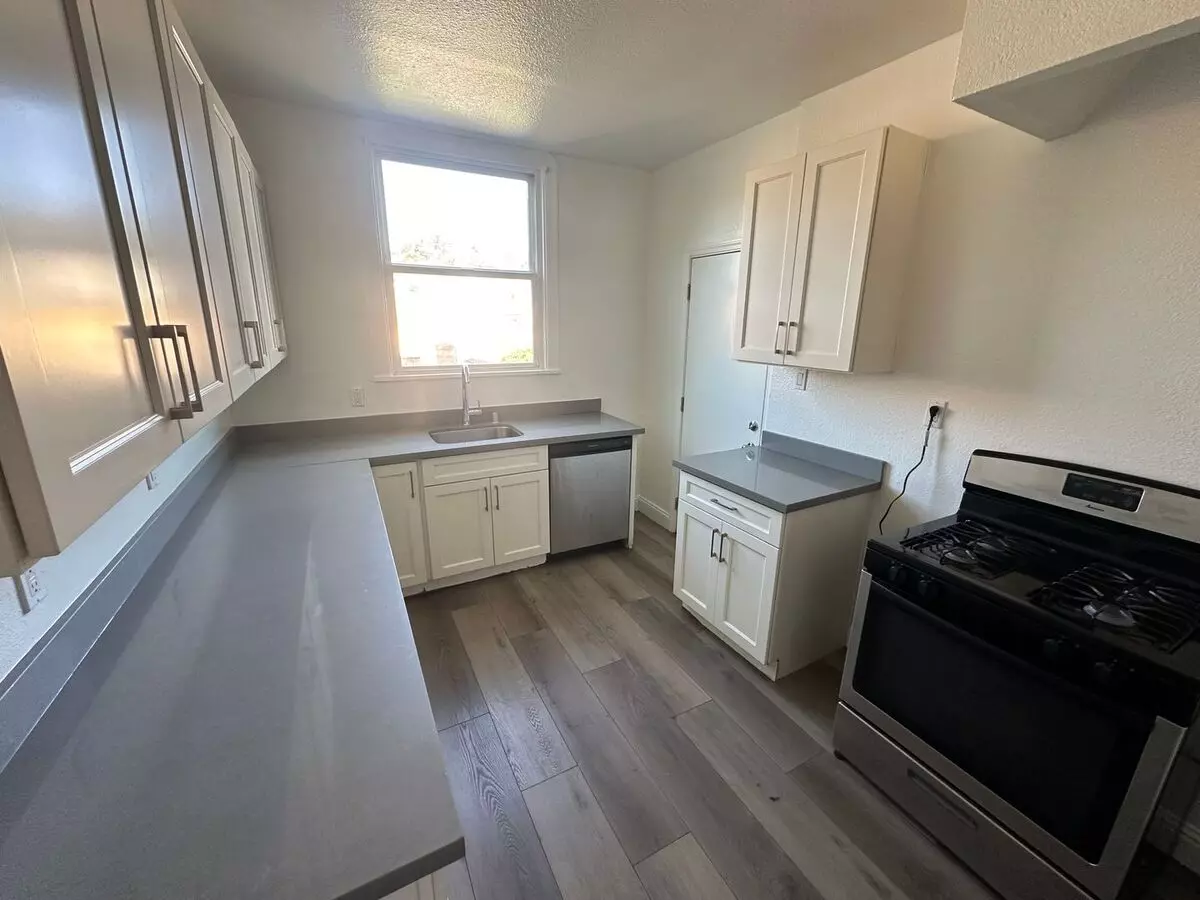 2684 73rd Avenue (1086r) photo 3