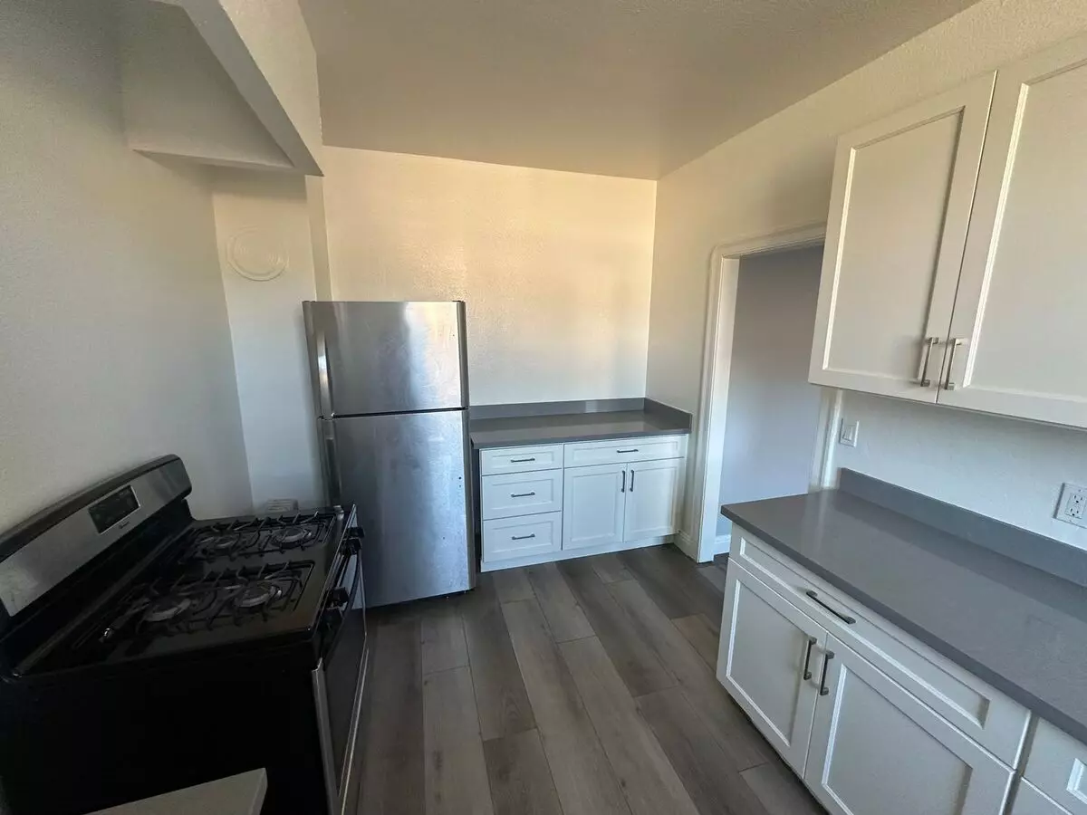 2684 73rd Avenue (1086r) photo 5