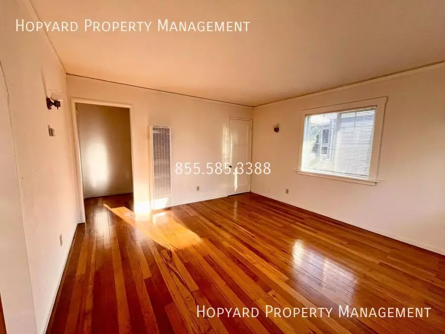 2805 Humboldt Avenue, Oakland, CA 94602 photo 4