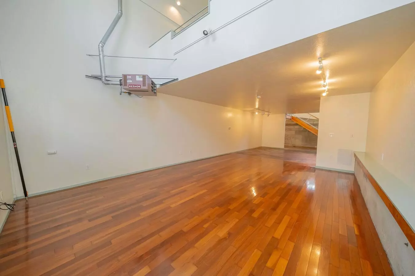 293 Whitmore Street, Oakland, CA 94611 photo 2