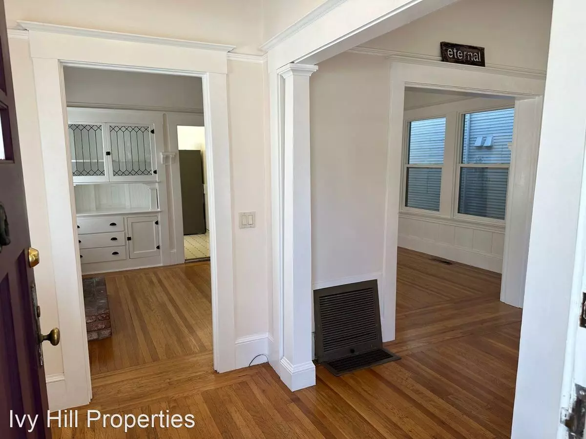 3008 Brook Street, Oakland, CA 94611 photo 2