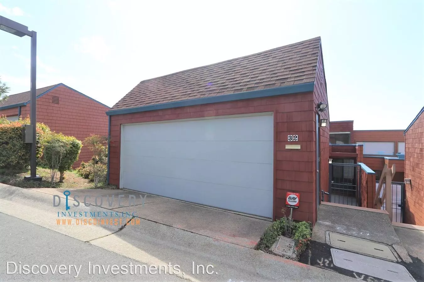 30 Sereno Circle, Oakland, CA 94619 photo 2