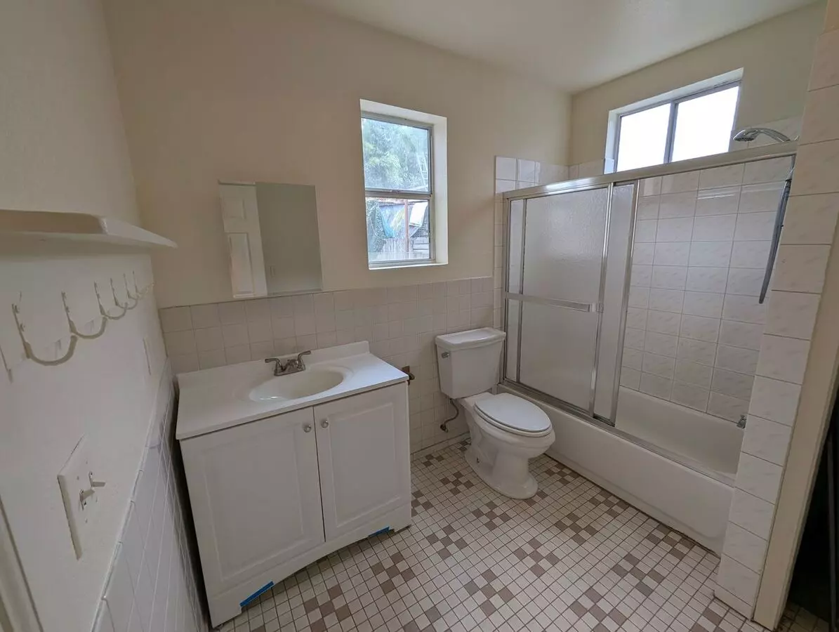 320 Peralta Street, Oakland, CA 94607 photo 3