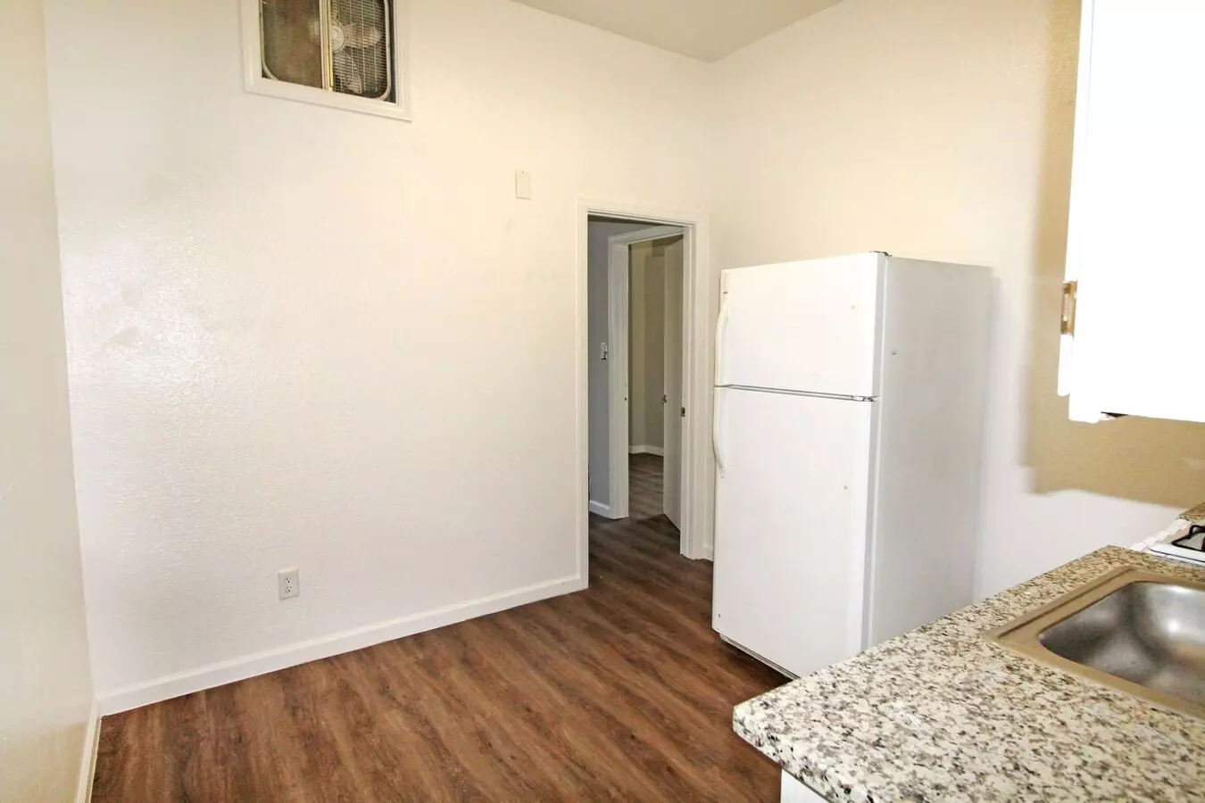 3240 61st Ave. photo 5