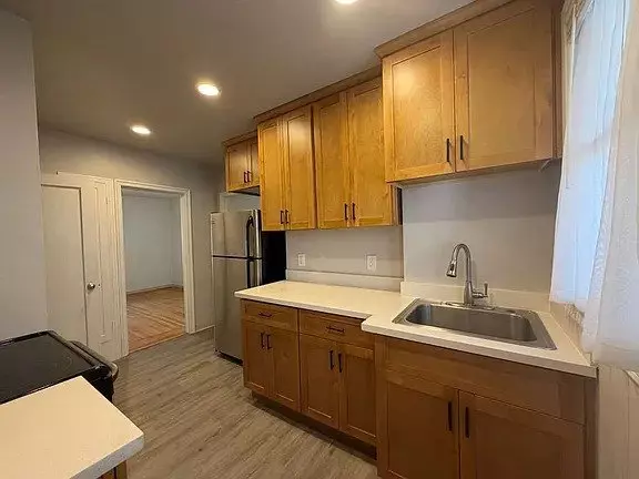 33 Home Place East, Oakland, CA 94610 photo 5