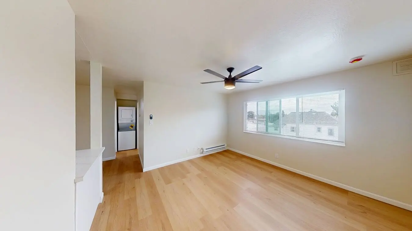 Dimond Apartments photo 5