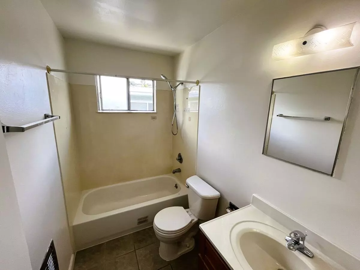 3774-3778 39th Ave photo 2