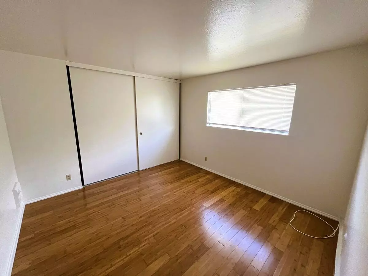 3774-3778 39th Ave photo 4
