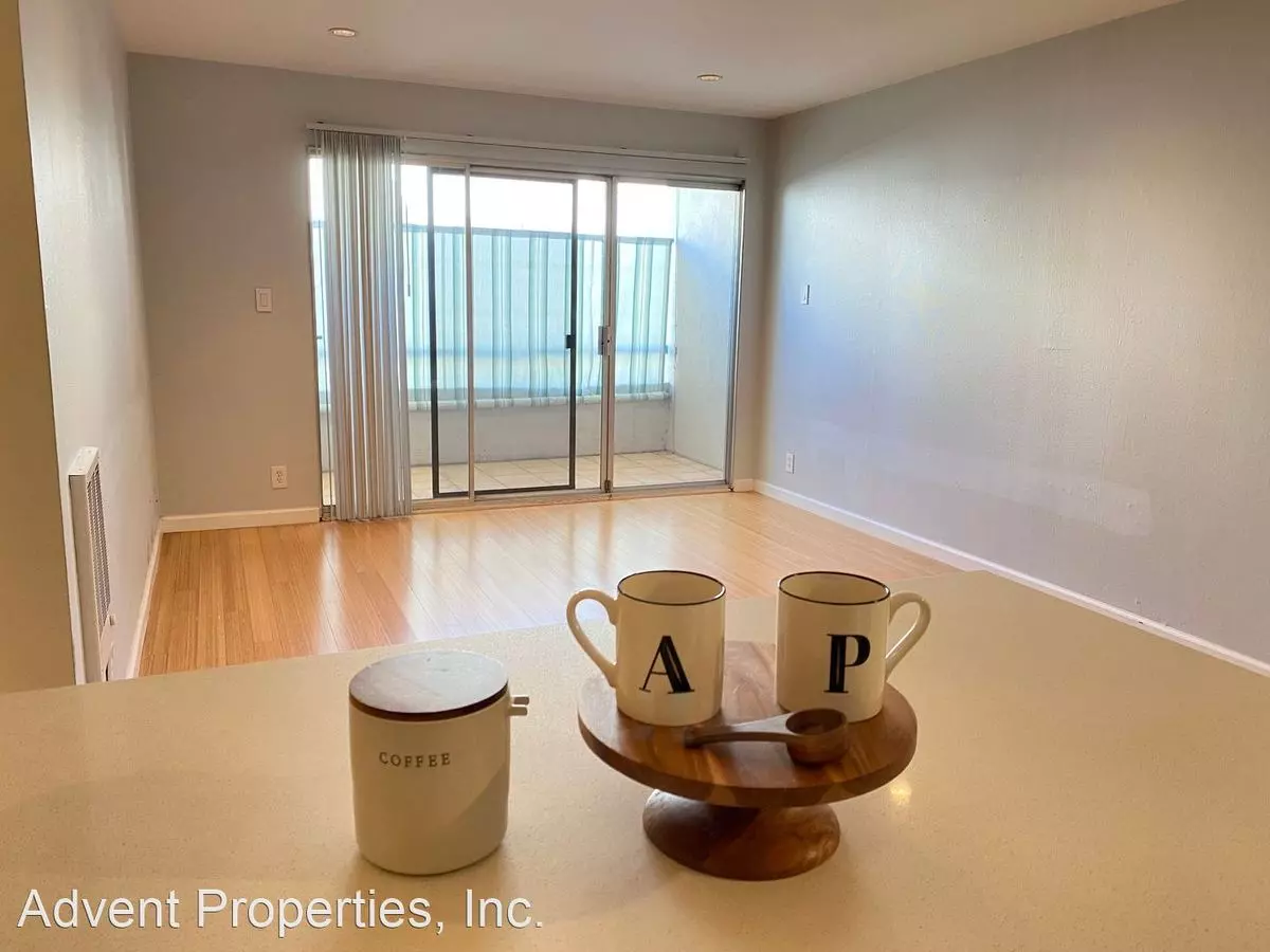 385 Jayne Ave. #312 photo 2