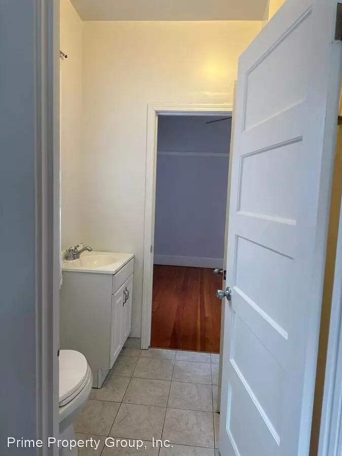 3924 Nevil St photo 5