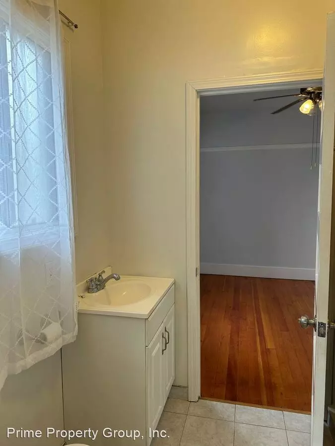 3924 Nevil St photo 3