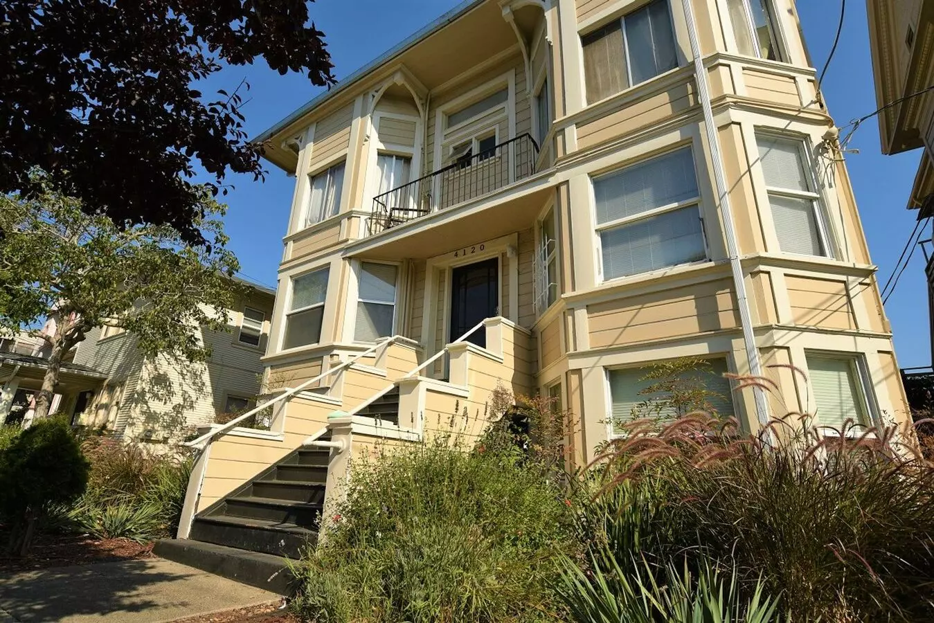 3P - 4114-4134 Howe St. photo 3