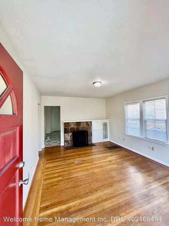 4533 Pampas Avenue, Oakland, CA 94619 photo 3
