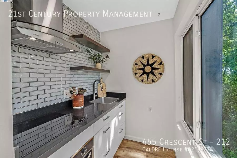 455 Crescent Street, Oakland, CA 94610 photo 4