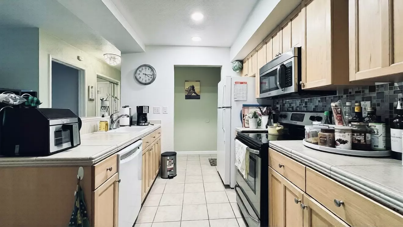 466 Crescent Street, #114 photo 4