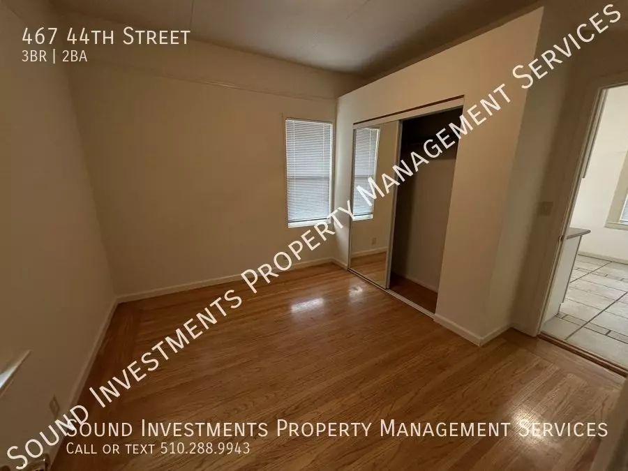467 44th Street, Oakland, CA 94609 photo 2
