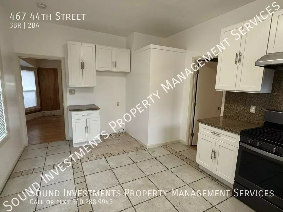 467 44th Street, Oakland, CA 94609 photo 3