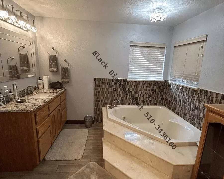 4707 Dunkirk Ave photo 5