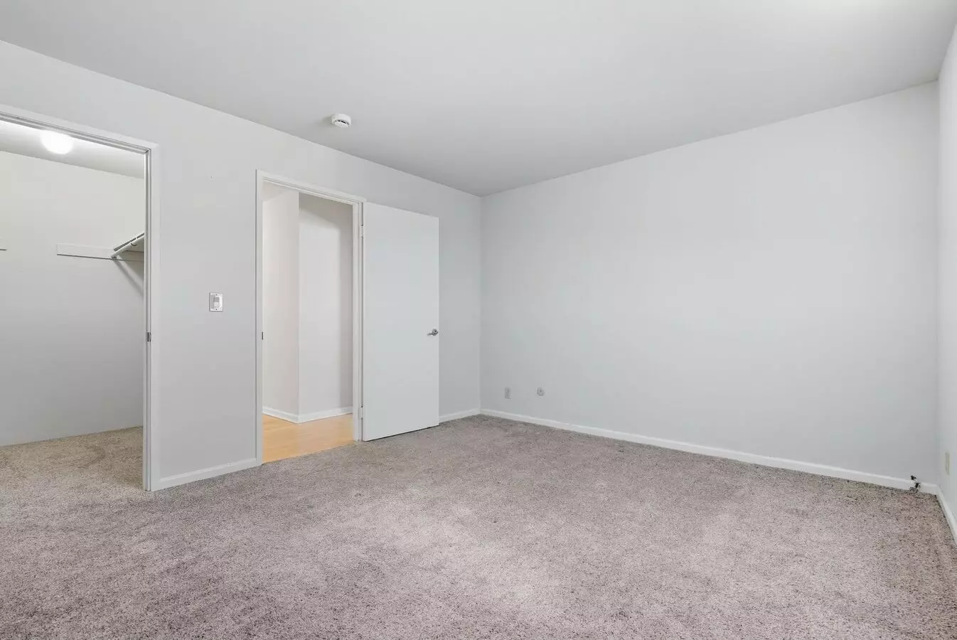 475 Weldon Ave. photo 3