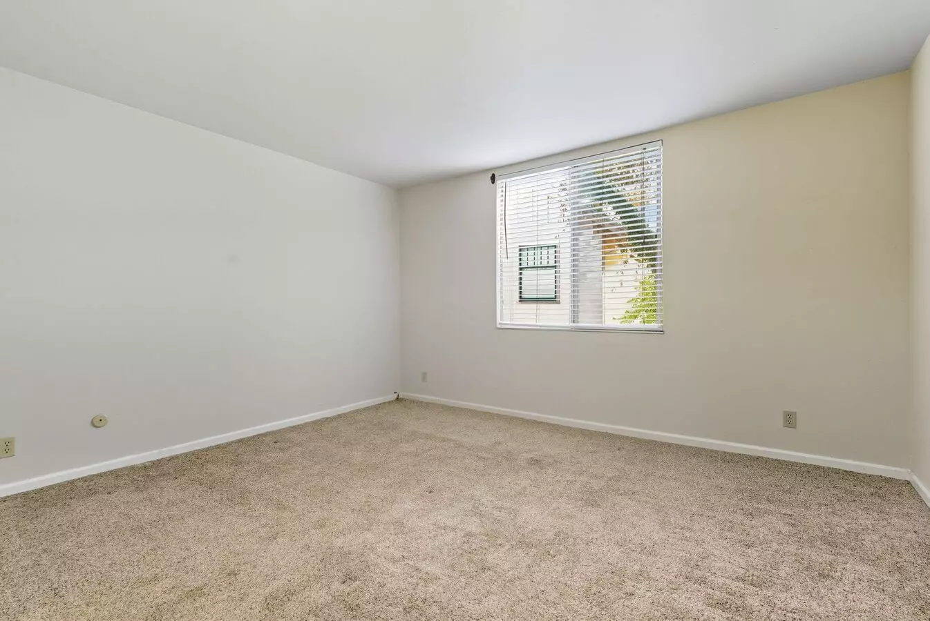 475 Weldon Ave. photo 4