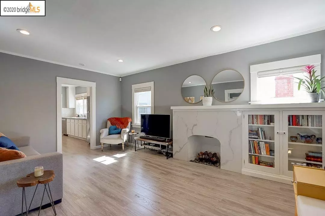 5217 Bancroft Avenue, Oakland, CA 94601 photo 4