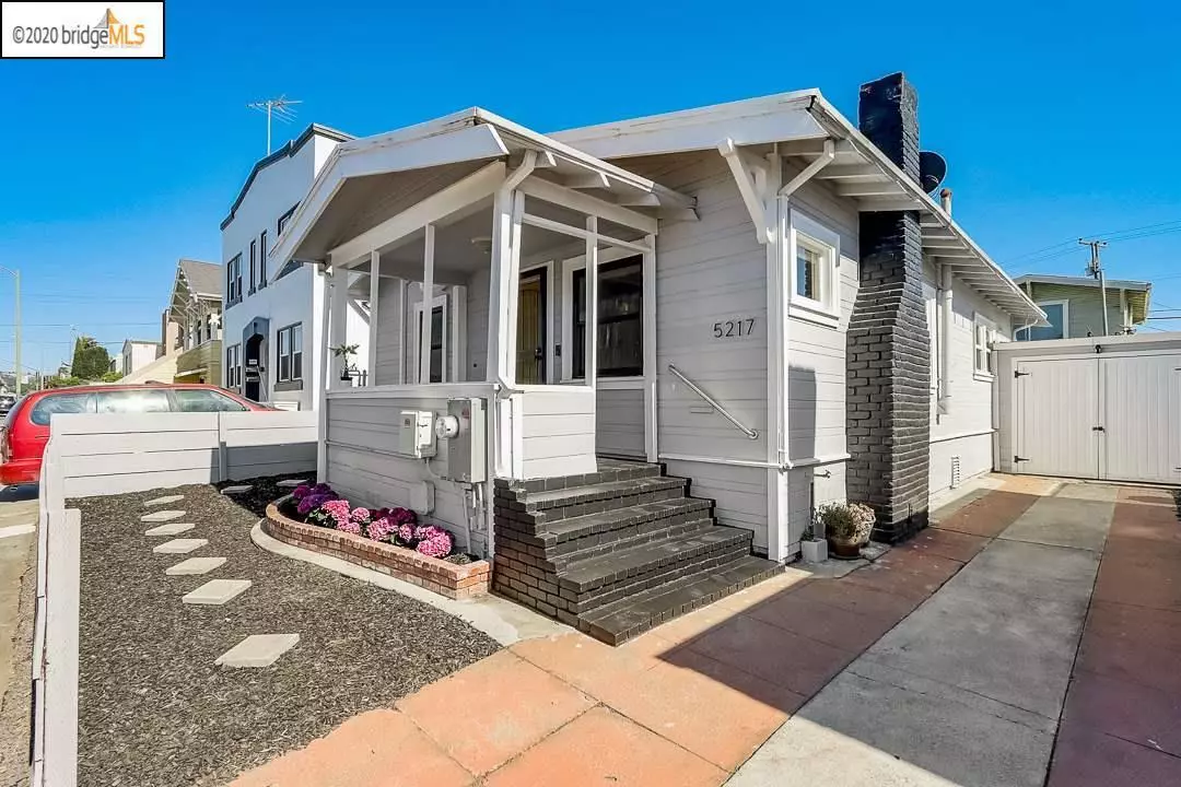 5217 Bancroft Avenue, Oakland, CA 94601 photo 5