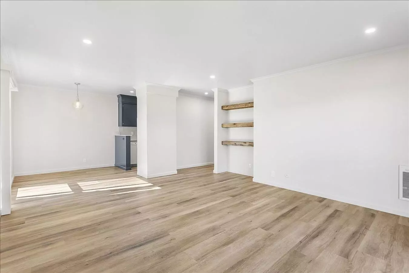 Apartments on Merritt Ave · Oakland photo 5