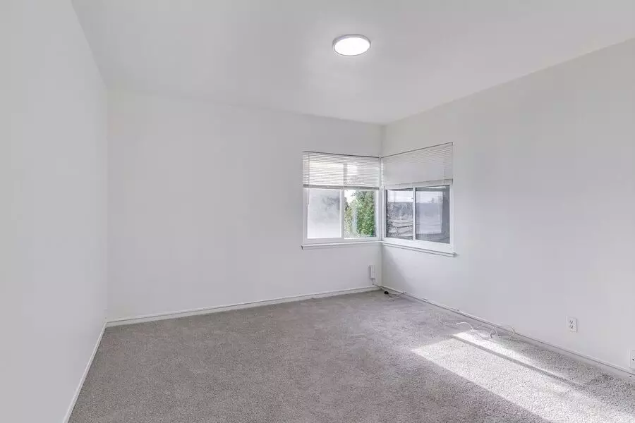5492 Ruth Avenue, Oakland, CA 94601 photo 5