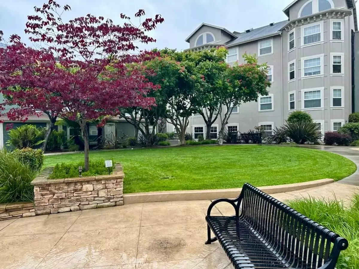 Secure Downtown Oakland 2 Br,2 Ba With Garage Parking, Ev Charging photo 2