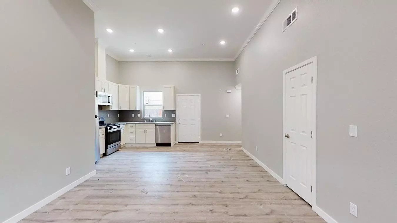 605 57th Street, Oakland, CA 94609 photo 3