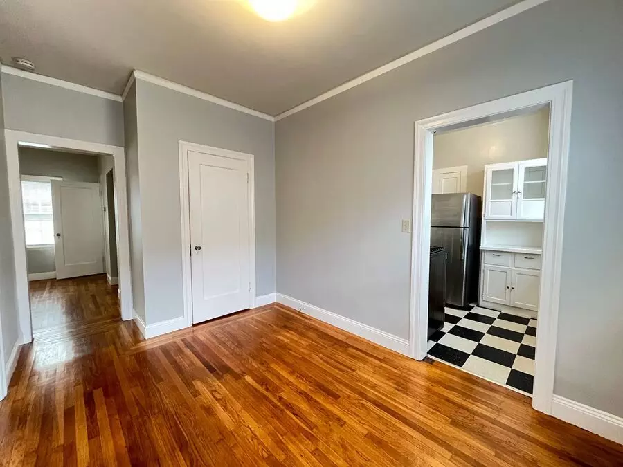 6050 Monroe Avenue, Oakland, CA 94618 photo 2