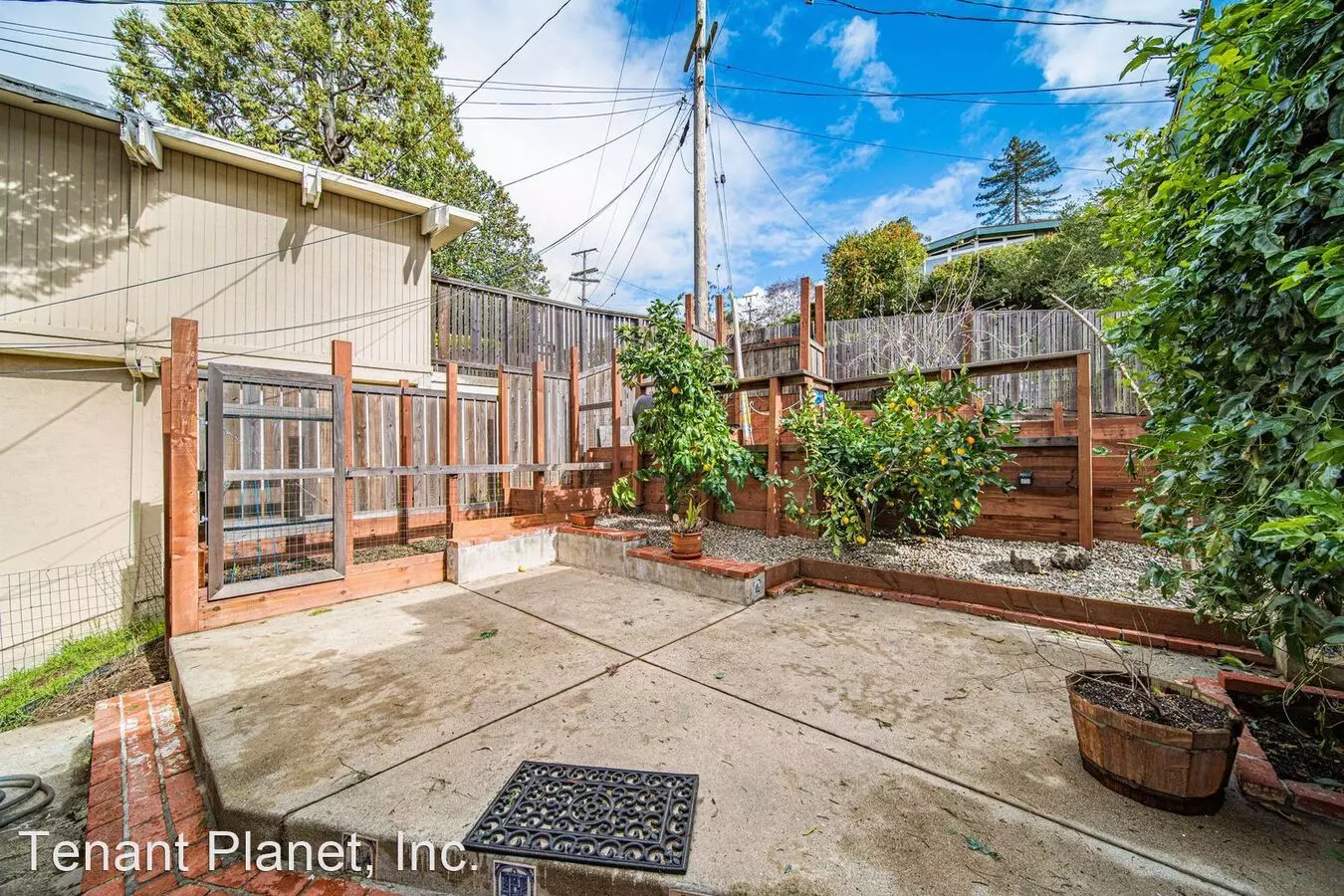 6055 Westover Dr photo 3