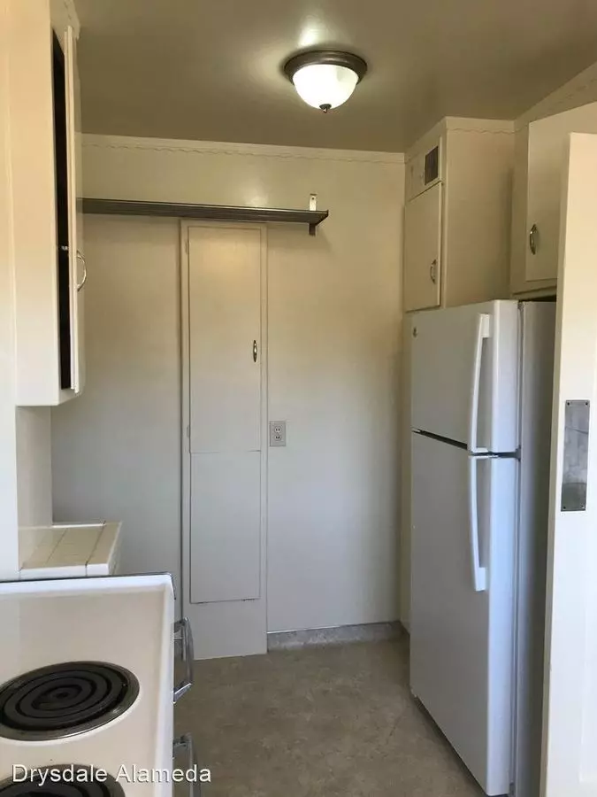 6225 Antioch Street, Oakland, CA 94611 photo 2