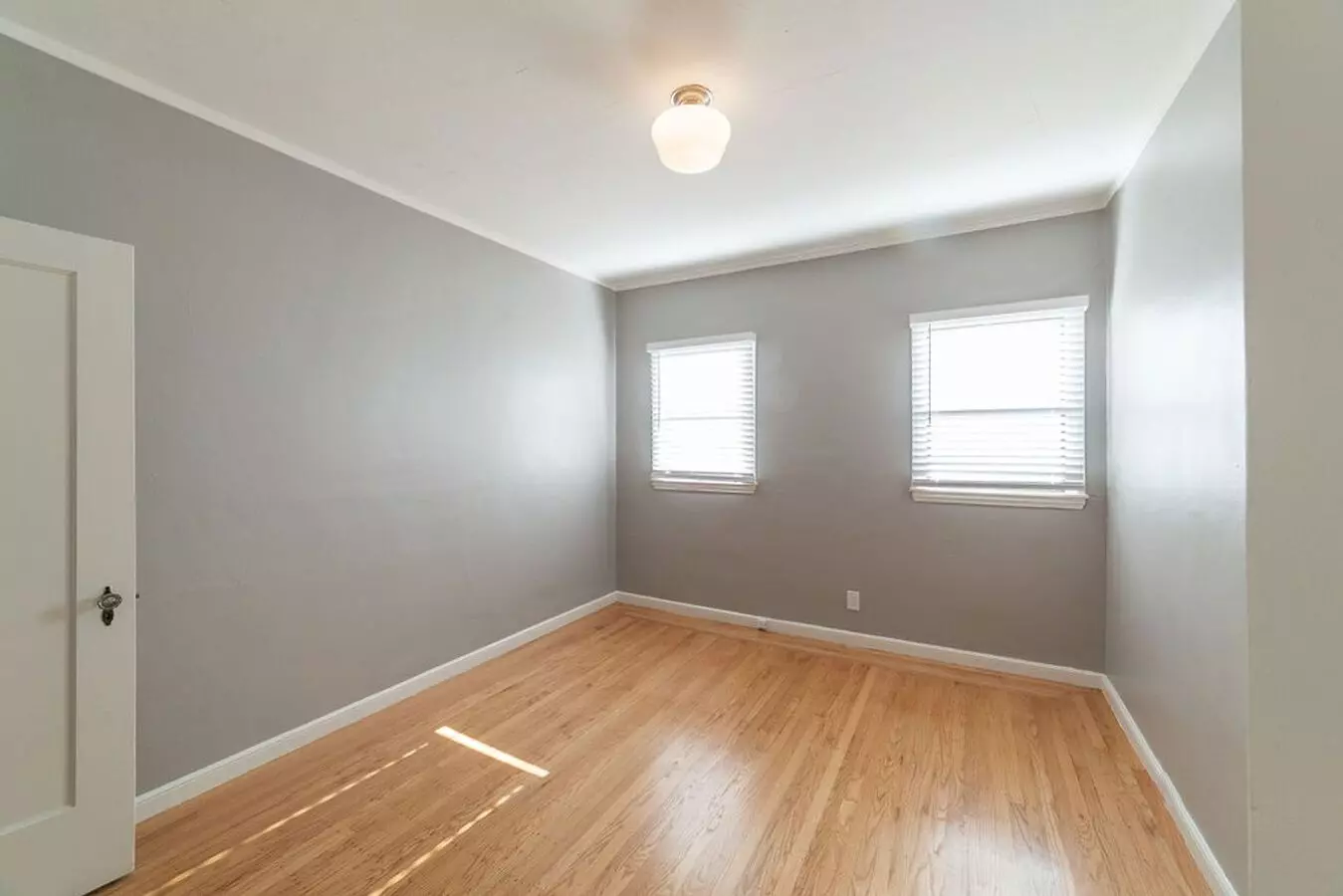 633 Cleveland Street, Oakland, CA 94606 photo 3