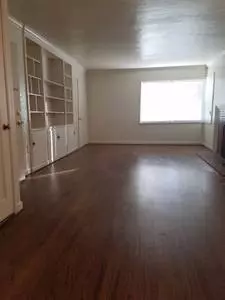6510 Outlook photo 5