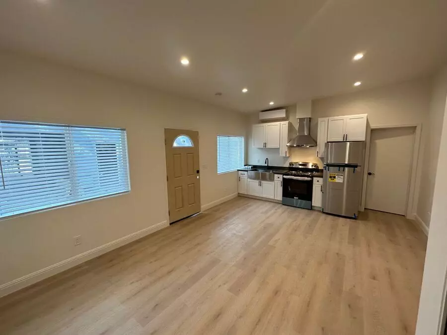 6614 Telegraph Avenue, Oakland, CA 94609 photo 2