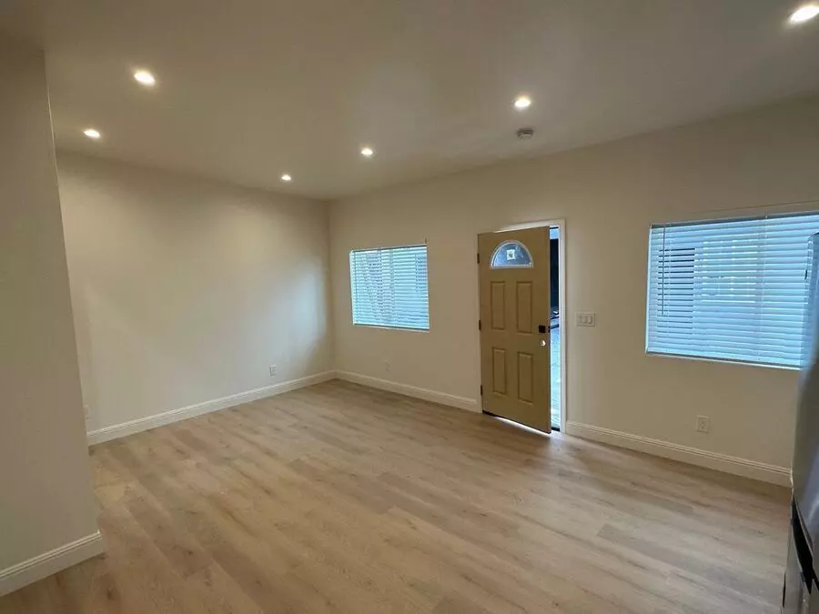 6614 Telegraph Avenue, Oakland, CA 94609 photo 3