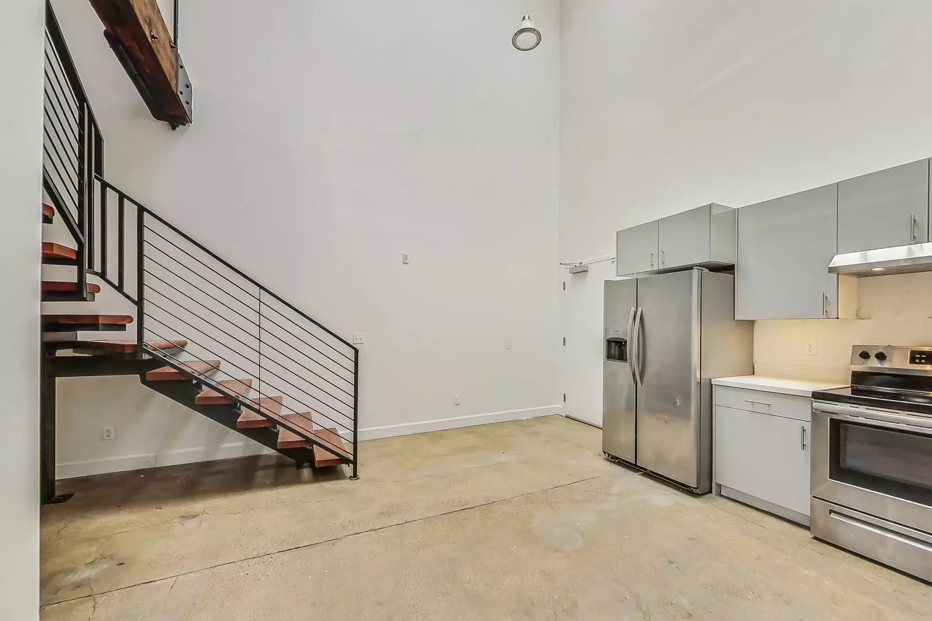 674 23rd St photo 4
