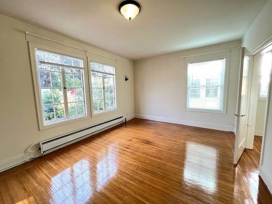 690 Montclair Avenue, Oakland, CA 94610 photo 4